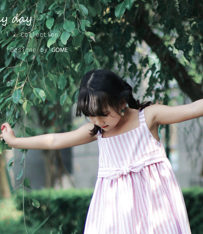 Váy hai dây sọc hồng