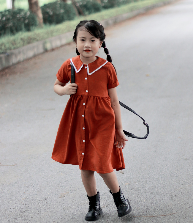 Váy cam viền cổ ren - chất liệu đũi xước Nhật